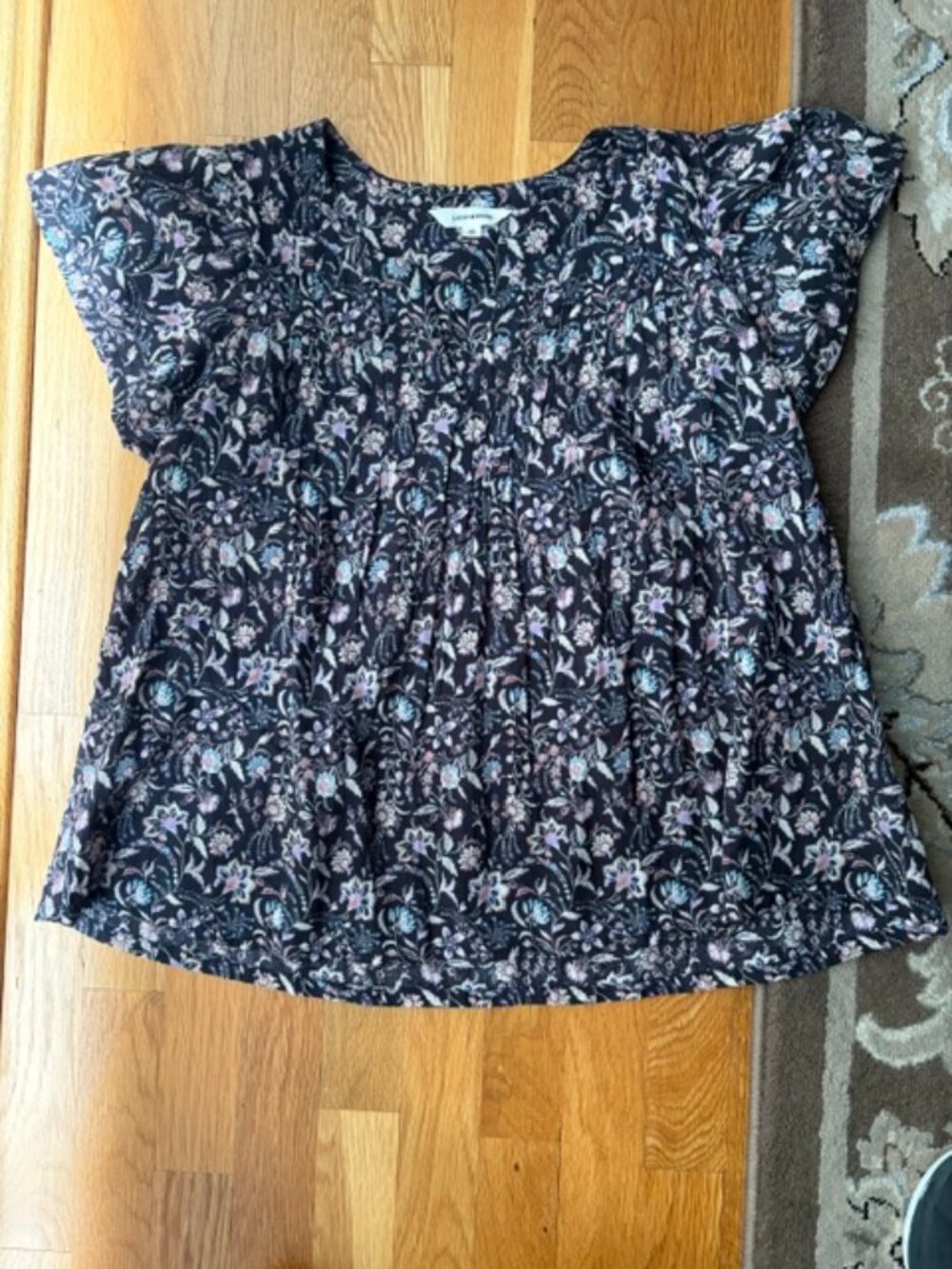 Lucky Brand Split Neck Flutter Sleeve Top